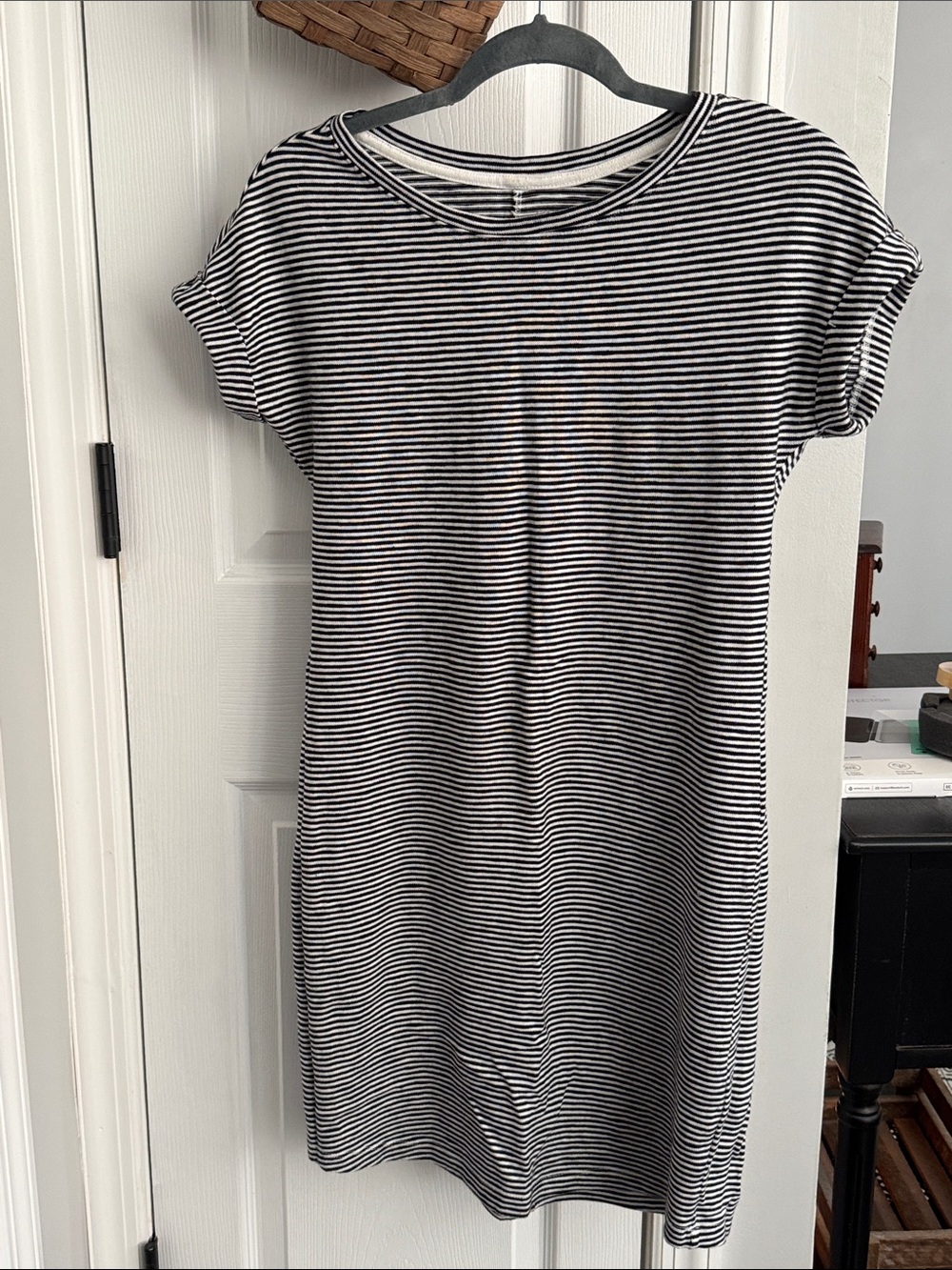 Women’s Gap factory tshirt dress